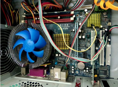 Windows 7電腦黑屏怎么辦？小編教你排查主機硬件問題